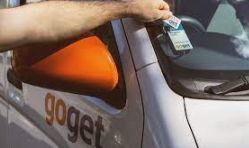 how to lock and unlock a goget car